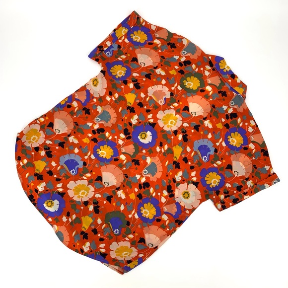 Cabi Replay Top # 5892, Flower Toss Patterned Cap Sleeve V-neck Blouse, Small - Picture 2 of 16